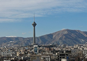 هوای تهران سالم است/ آسمان پایتخت امروز و فردا بارانی است