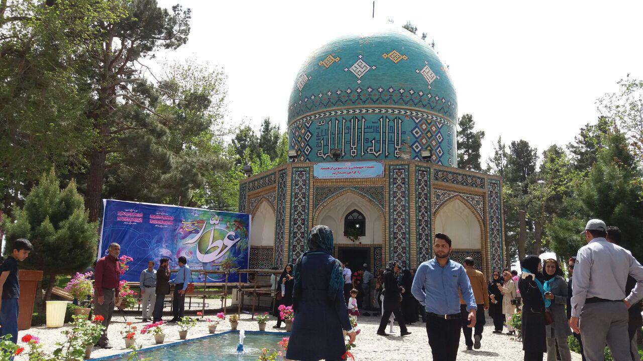 گلباران آرامگاه عطار نیشابوری + تصویر
