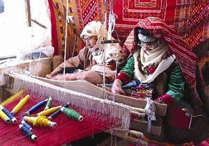 شال بافی نمادی از اصالت فرهنگ بومی خلخال احیا می شود