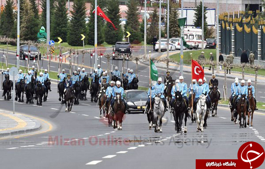 عکس/ اسکورت خودروی پادشاه عربستان با اسب