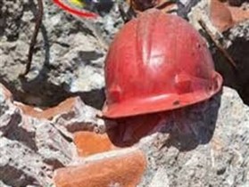 ریزش سنگ روی کارگر معدن قلعه زری بیرجند
