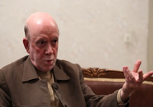 نظر اصولگرایان در مورد احمدی‌نژاد/دولتی‌ها ریاست لاریجانی را ترجیح می‌دهند/ یک دوره‌ای بودن دولت روحانی را بعید نمی‌دانم