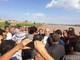 باردید وزیر نیرو از روستای سیل زده در شوش