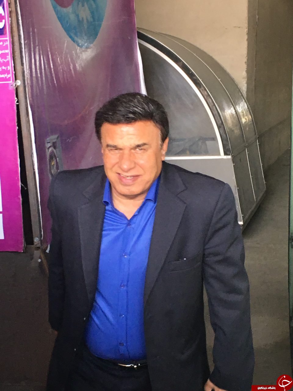 بلیت دربی 5 برابر قیمت واقعی در بازار سیاه/انفجار نارنجک در ورزشگاه آزادی + عکس و فیلم دربی های گذشته