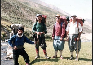 کوهنوردی خانوادگی در مهاباد
