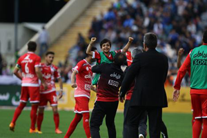 خلاصه بازی پرسپولیس 4-2 استقلال