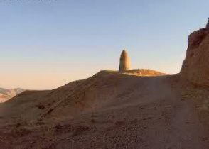 کمبز برجی تاریخی در آغوش روستای خوئین