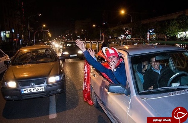 شادی هواداران پرسپولیسی پس از دربی+تصاویر