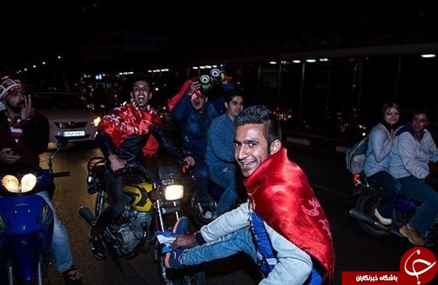 شادی هواداران پرسپولیسی پس از دربی+تصاویر