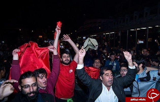 شادی هواداران پرسپولیسی پس از دربی+تصاویر
