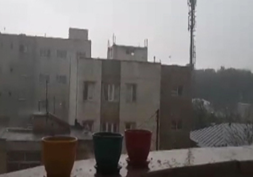 شهروندخبرنگار شمالی؛لحظات بارش سیل آسای باران در بجنورد + فیلم
