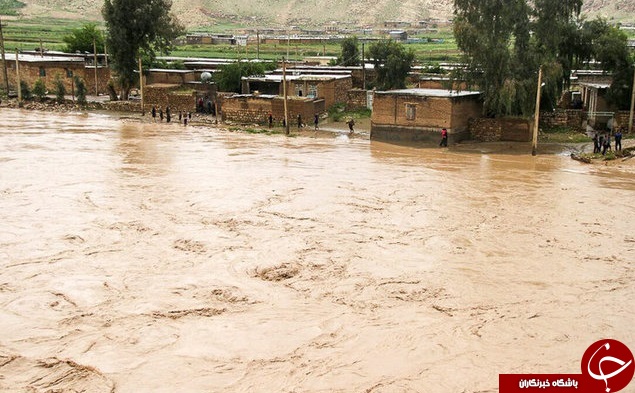 سیل در پل&zwnj; دختر لرستان+تصاویر