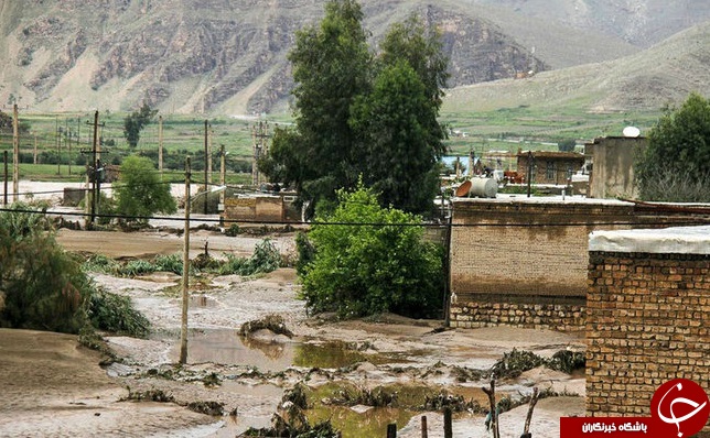 سیل در پل&zwnj; دختر لرستان+تصاویر