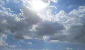 آسمان نیمه ابری در استان