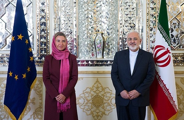 ظریف و موگرینی بیانیه مشترک صادر میکنند ظریف و موگرینی بیانیه مشترک صادر میکنند