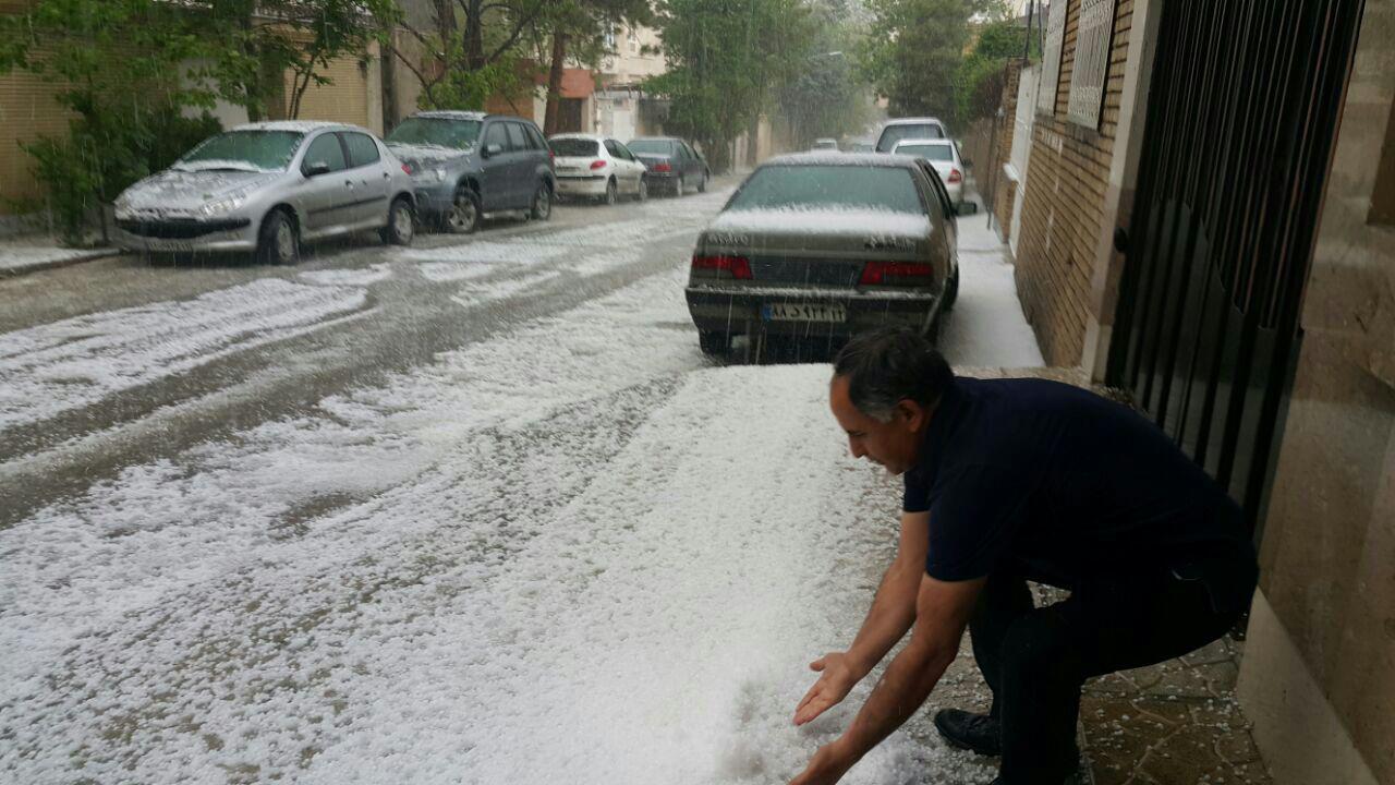 بارش باران و تگرگ در مشهد + تصویر وفیلم