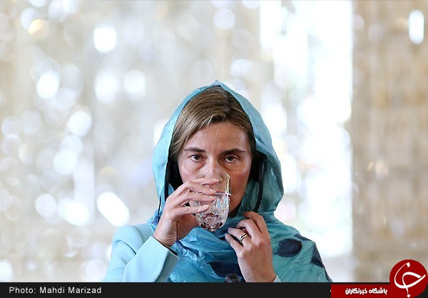 موگرینی و همراهانش با چه حجابی وارد تهران شدند؟+تصاویر