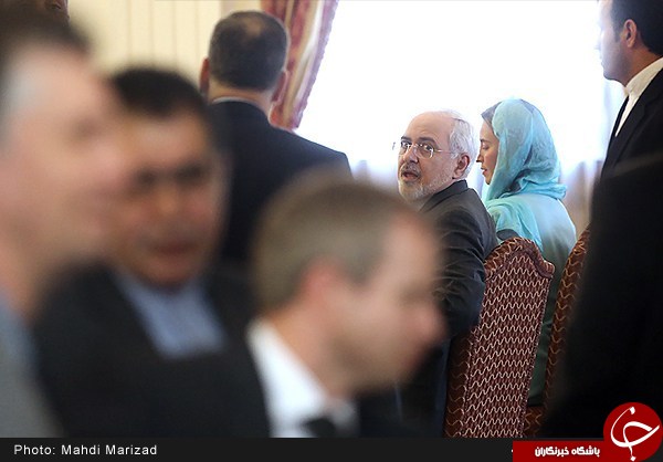 موگرینی و همراهانش با چه حجابی وارد تهران شدند؟+تصاویر