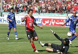 کری خوانی جالب دو بازیکن پرسپولیس در دربی / ٦ و ٤ واس ماس ، اصلا کلش واس ماس!