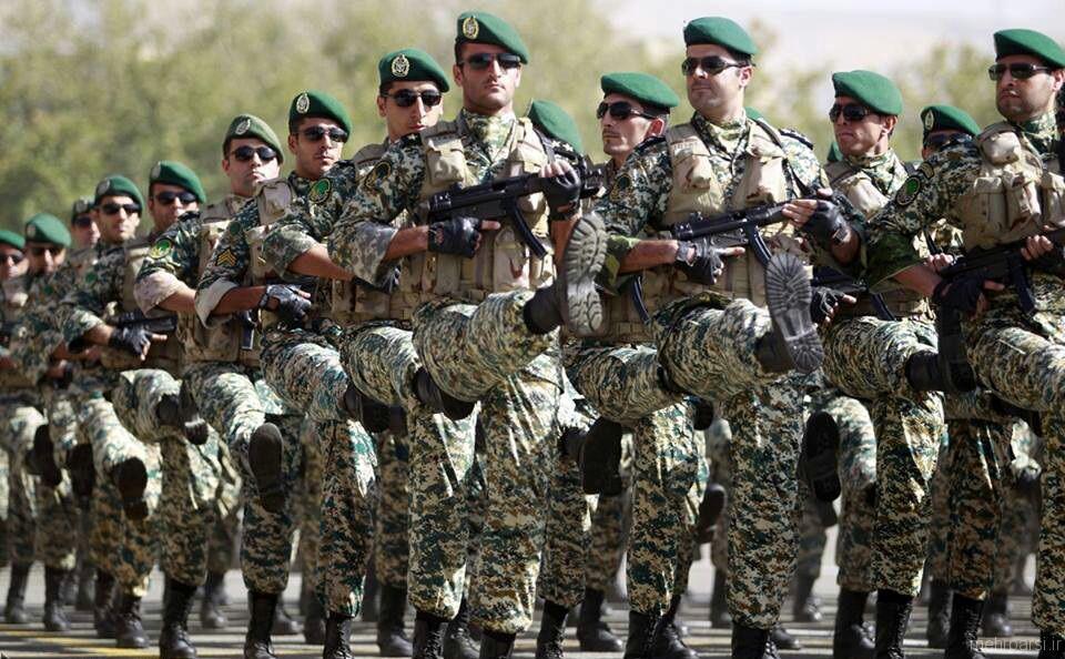 ارتش حافظ امنیت و پاسدار ارزشهای انقلاب اسلامی است