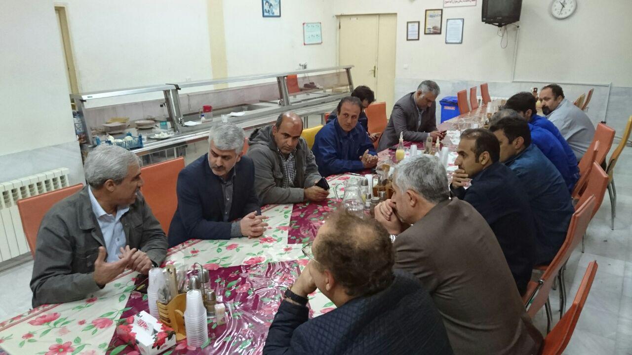مهار نشتی گازوئیل به رودخانه تجن+ تصاویر