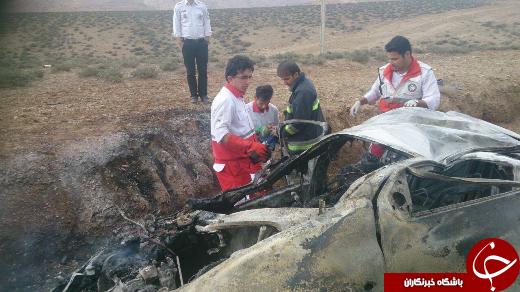 حریق پژو 206 با دو کشته در دامغان + تصاویر