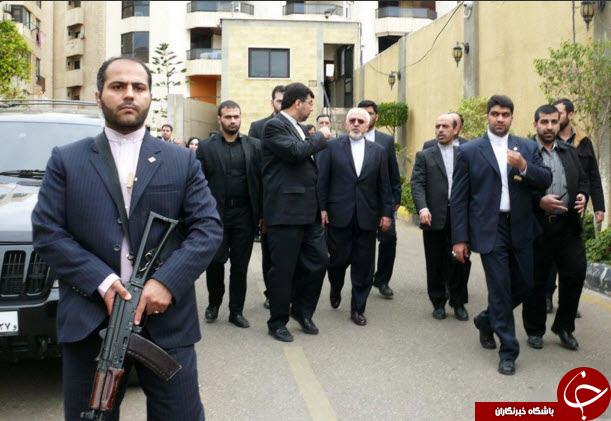 ظریف و رکن آبادی به همراه تیم حفاظتی+عکس