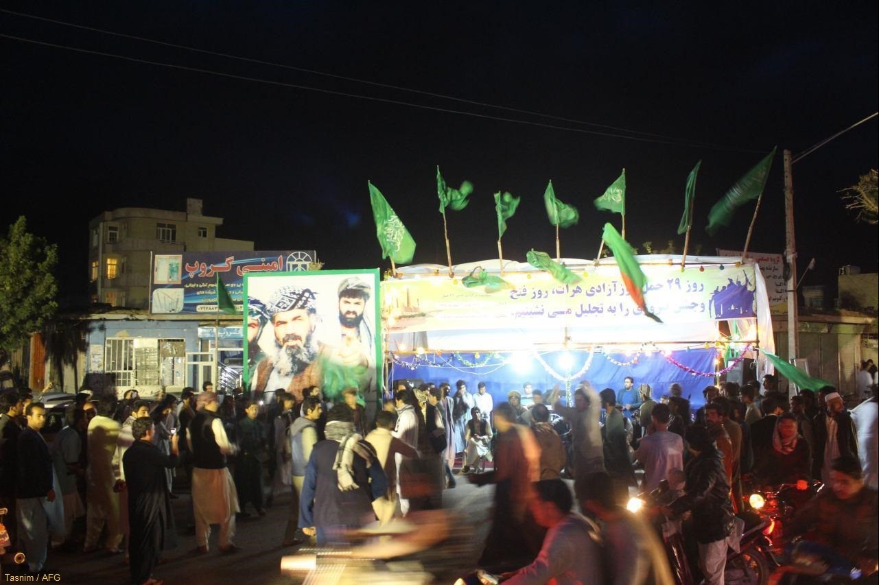 جشن خروج ارتش سرخ از هرات+تصاویر