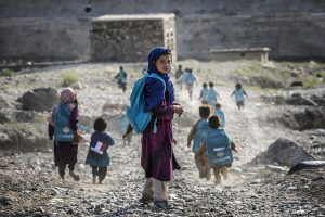 روند خدمات آموزشی و صحی برای کودکان در افغانستان در معرض خطر قرار دارد