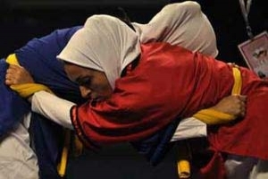 دعوت از دو بانوی یزدی به اردوی آمادگی تیم ملی کشتی آلیش