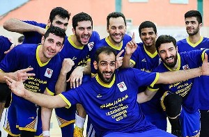 بازیکنان پتروشیمی بندرامام پاداش قهرمانی می‌گیرند