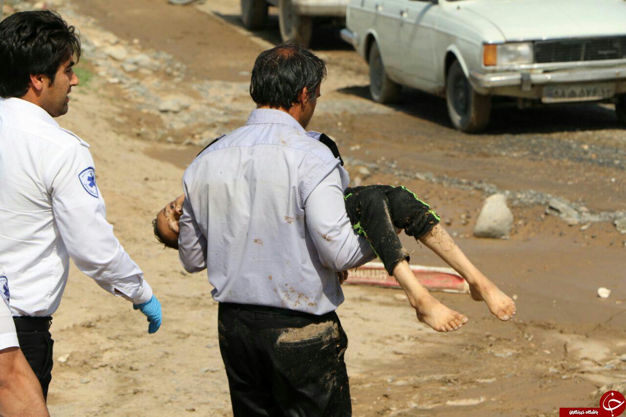 کودک 9ساله اولین قربانی بارندگی های اخیر مشهد شد+ تصویر