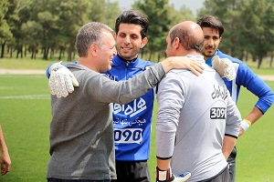 زرینچه به تمرین آبی پوشان رفت