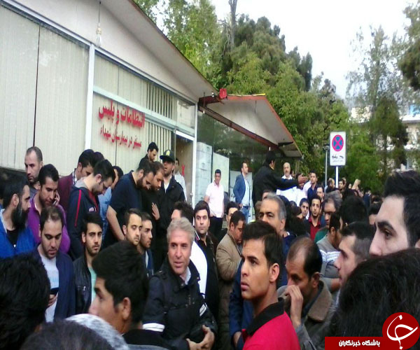 مرگ یک فوتبالیست ایرانی/ازدحام جمعیت پشت در بیمارستان شهدای تجریش+ تصاویر