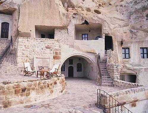 روستایی با گنجینه&zwnj; افسانه&zwnj;ای در دل صخره&zwnj;های کویر + تصاویر