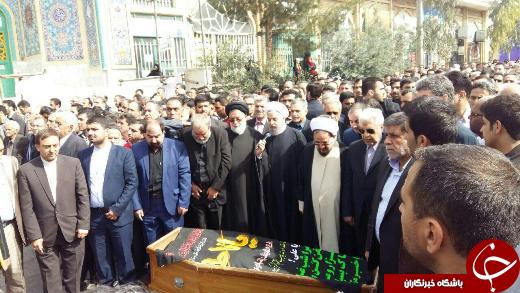 اقامه نماز میت بر پیکر مادر همسر رییس جمهور با حضور دکتر روحانی+ تصاویر