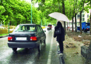 مزاحمت های کلامی برای برخی زنان و دختران