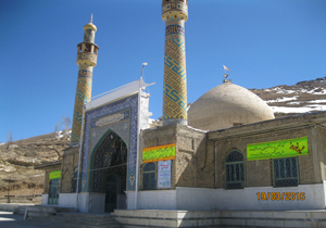 بازدید روزانه یک هزار مسافر از بقاع متبرکه چهارمحال و بختیاري