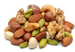 با مصرف به اندازه آجیل سوء هاضمه را از خود دور کنید