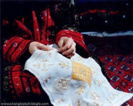 سوزن دوزی هنر فاخر زنان بلوچ سیستان وبلوچستان است
