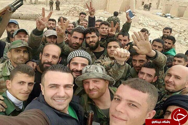 سلفی جالب رزمندگان در پالمیرا +عکس