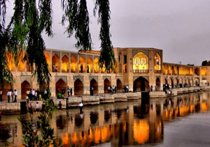 خواجو و سی و سه پل  مقصد اصلی  مسافران نوروزی
