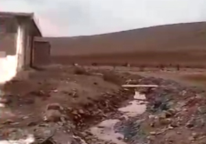 وضعیت نامناسب کوچه های روستای بلیوند بعد از هر بارندگی + فیلم