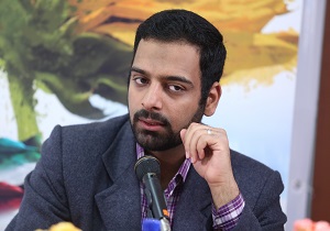 شعر انقلاب موضع دارد، نه موضوع