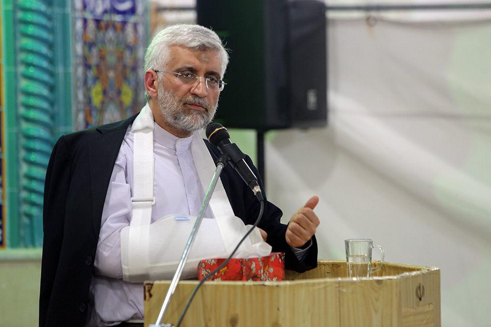 جلیلی: هر جا حقوق نجومی و اموال نجومی است یعنی از تفکر انقلاب فاصله گرفته شده است
