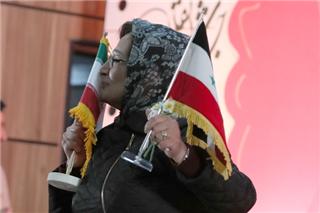 شعر در شرایط امروز سوریه وظیفه مهمی بر عهده دارد