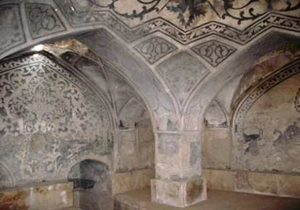 بزرگترین حمام تاریخی کردستان زیر سایه کم&zwnj;توجهی مسئولان + فیلم