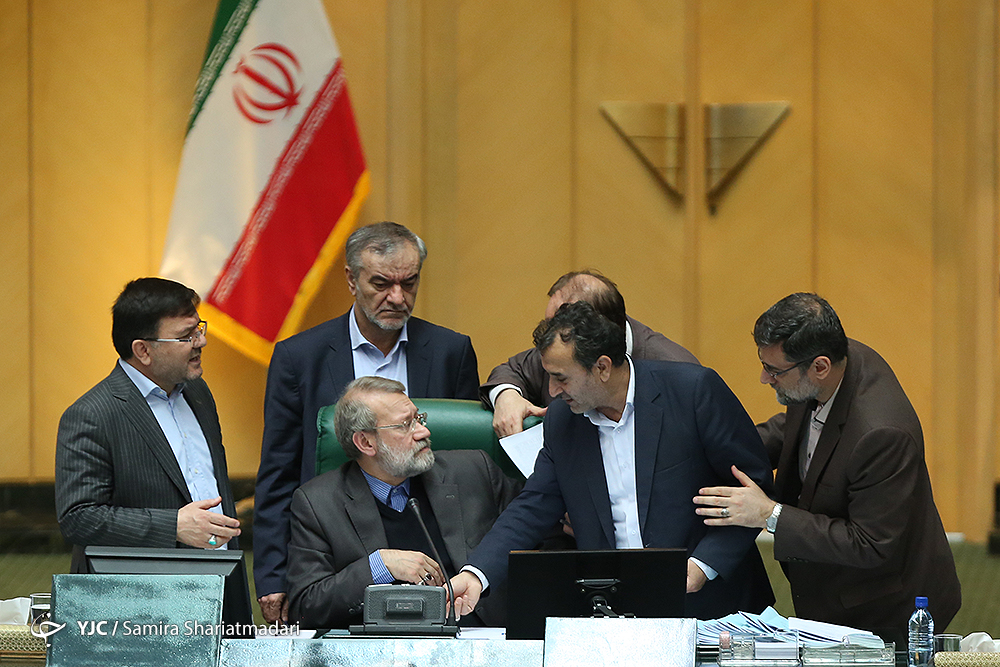 لاریجانی در حلقه &laquo;ملائکه مقرب&raquo;/ عجایب غلامرضاخان کاتب در مخالفت با خودش!