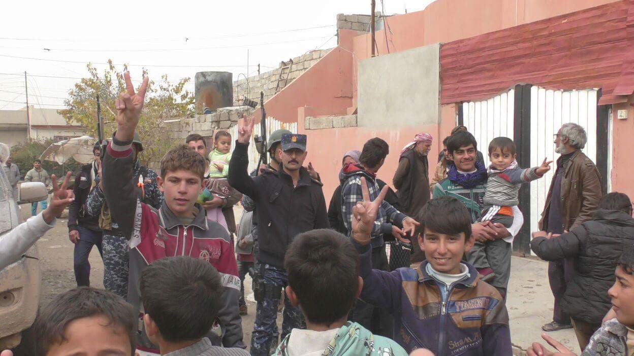 بمباران اماکن حضور &laquo;ابوبکرالبغدادی&raquo; در تلعفر/ پلیس عراق بر 60 کیلومتری جاده موصل تسلط یافت + تصاویر
