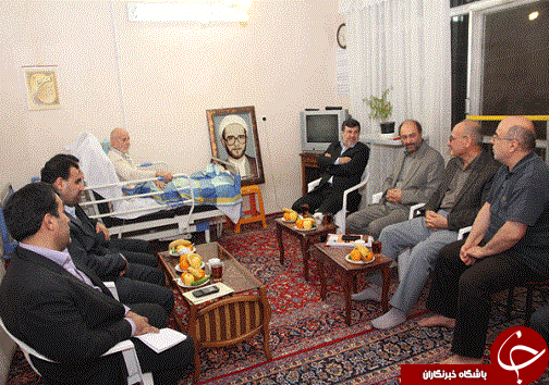 دیدار استاندار با خانواده طلبه شهید اصل تبریزی